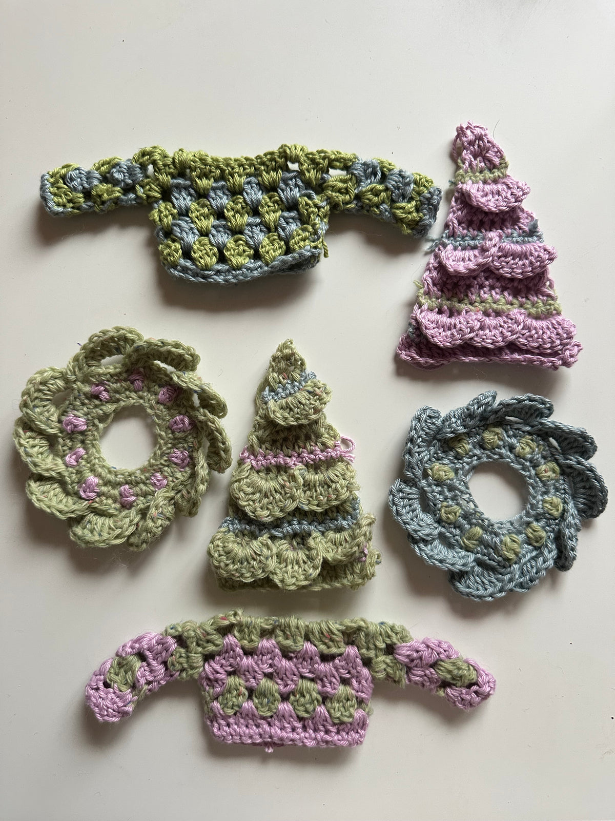 Christmas Decorations Pattern